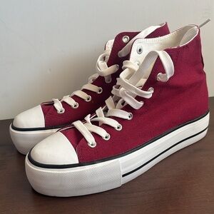 High top canvas women’s platform shoes sneakers size 8 maroon white black